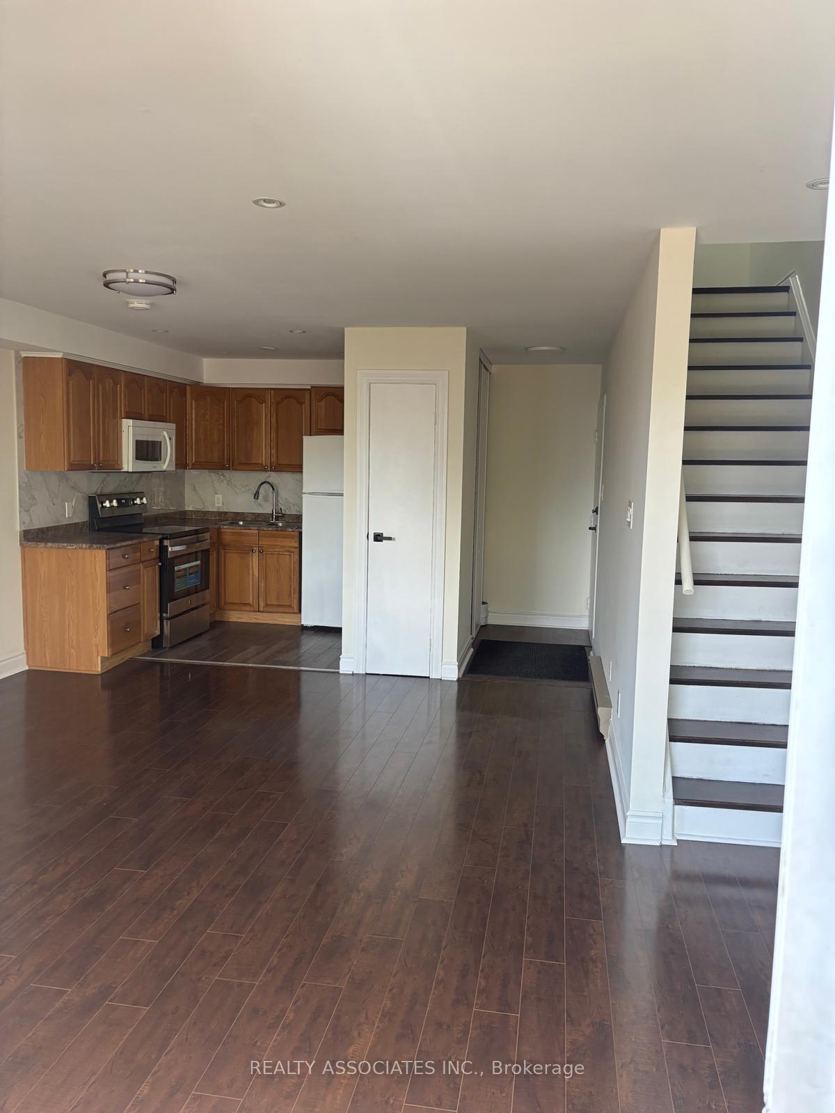 1389-danforth-avenue-toronto-ontario-e13192174