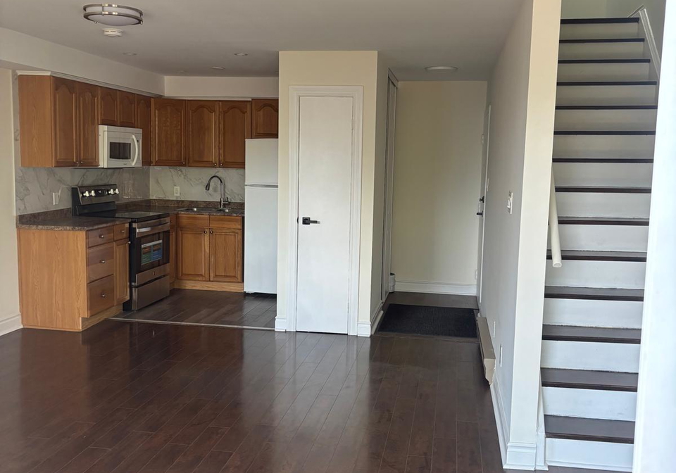 1389-danforth-avenue-toronto-ontario-e13192174