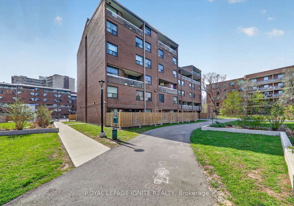 4064-lawrence-avenue-e-scarborough-ontario-e13196180