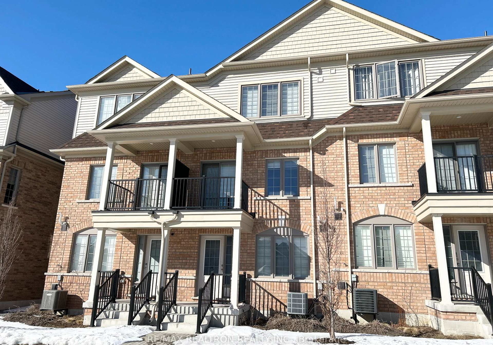 203-royal-northern-path-oshawa-ontario-e13196632