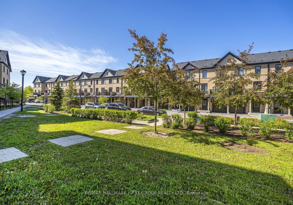 64-quarrie-lane-ajax-ontario-e13200482