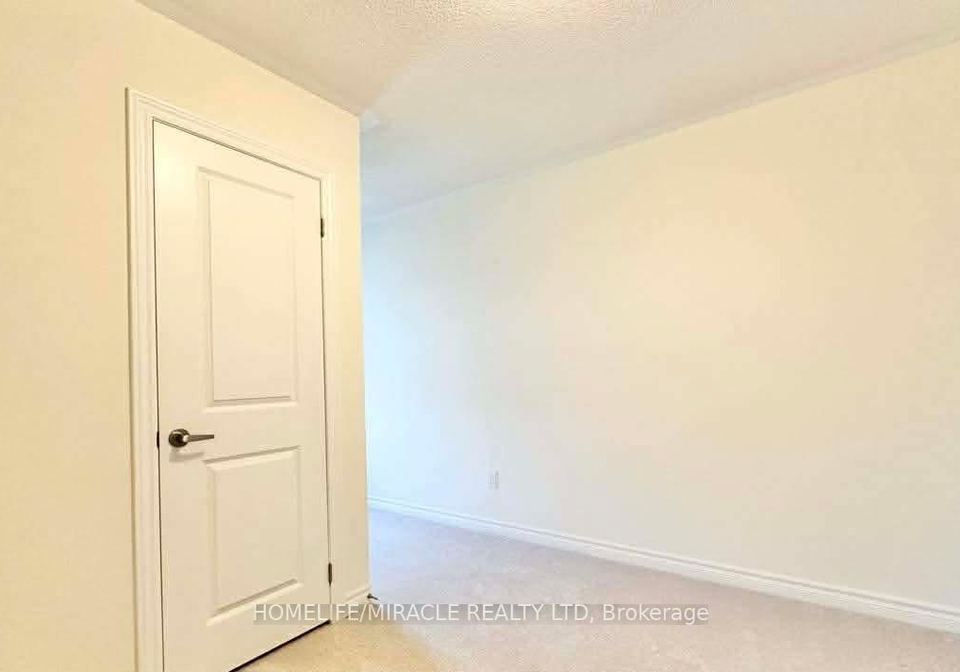 432-okanagan-path-oshawa-ontario-e13202278