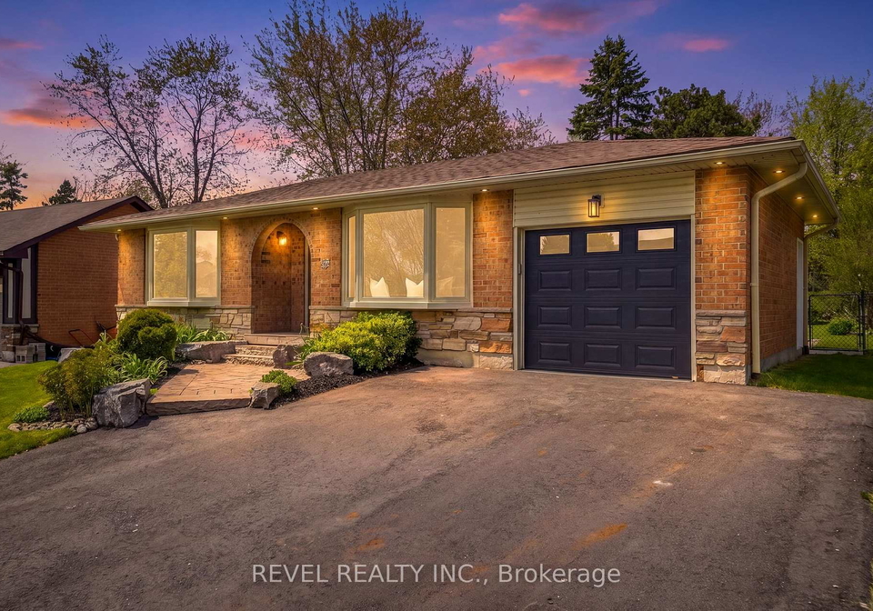 39-anstead-crescent-ajax-ontario-e13202810