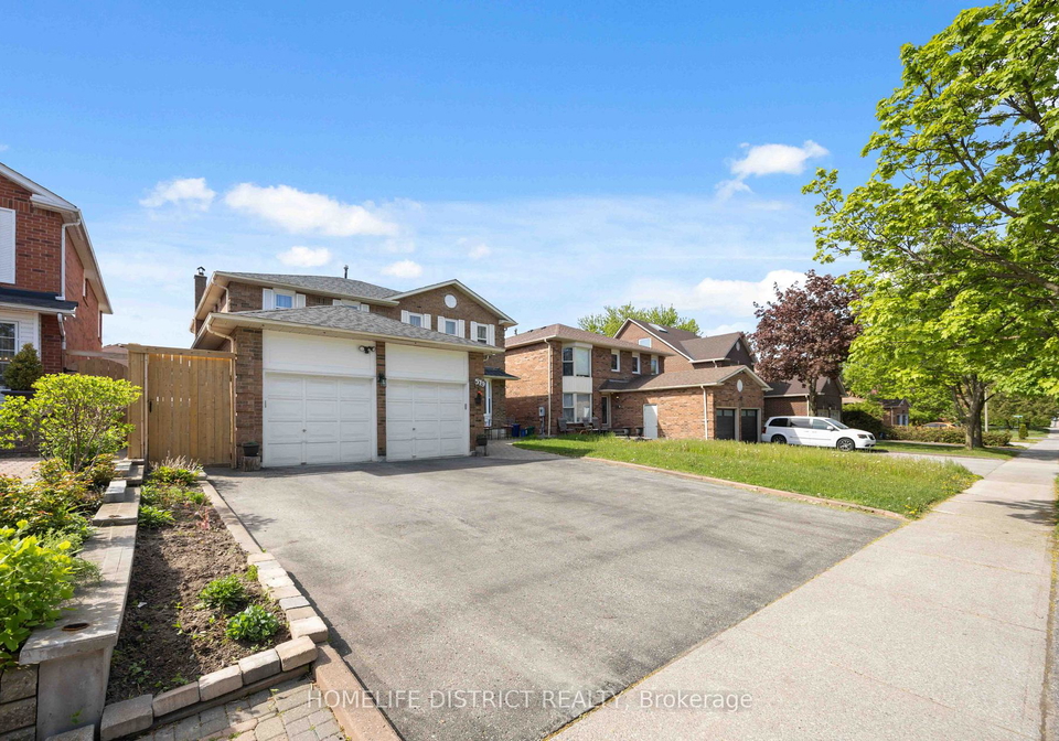 579-sheppard-avenue-pickering-ontario-e13205460