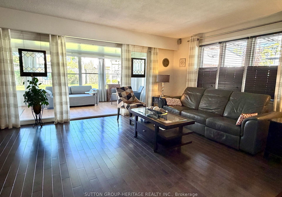 414-centre-street-n-whitby-ontario-e13205976