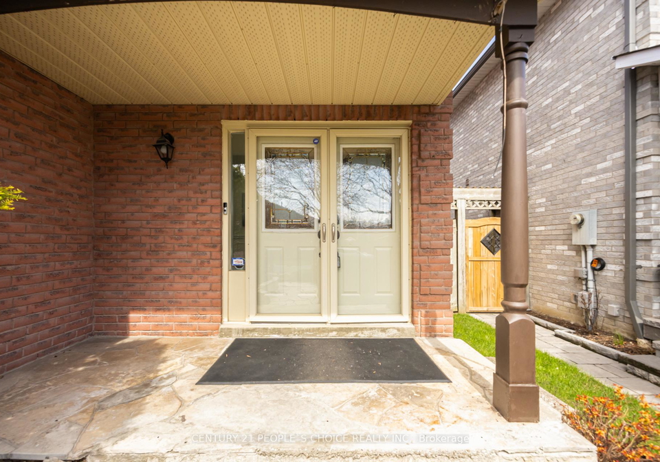 21-dagwell-crescent-ajax-ontario-e13206060