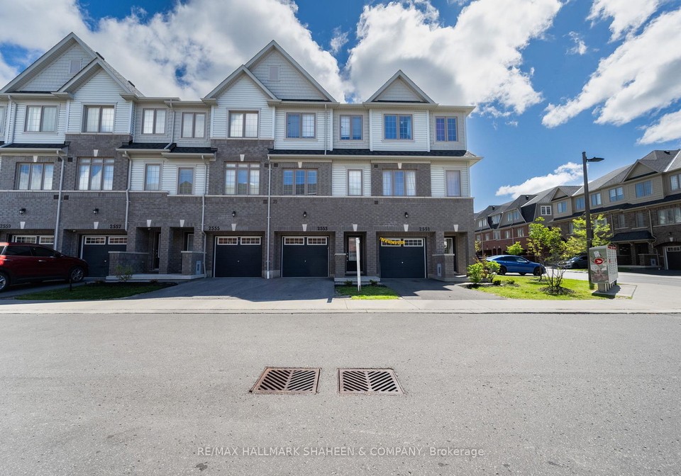 2553-barbarolli-path-oshawa-ontario-e13206410