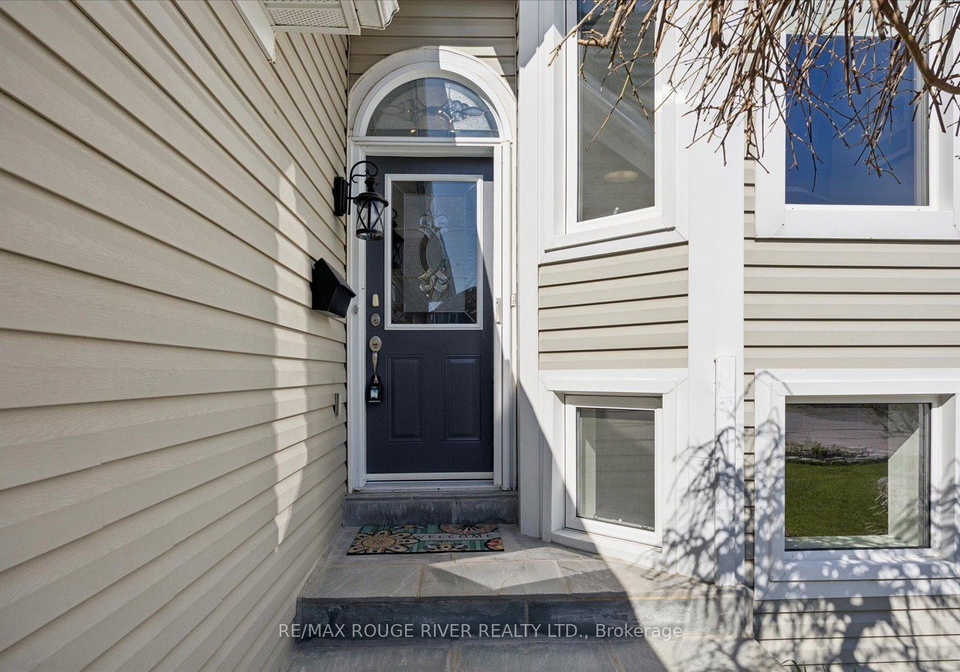8-rosemarie-crescent-whitby-ontario-e13206776