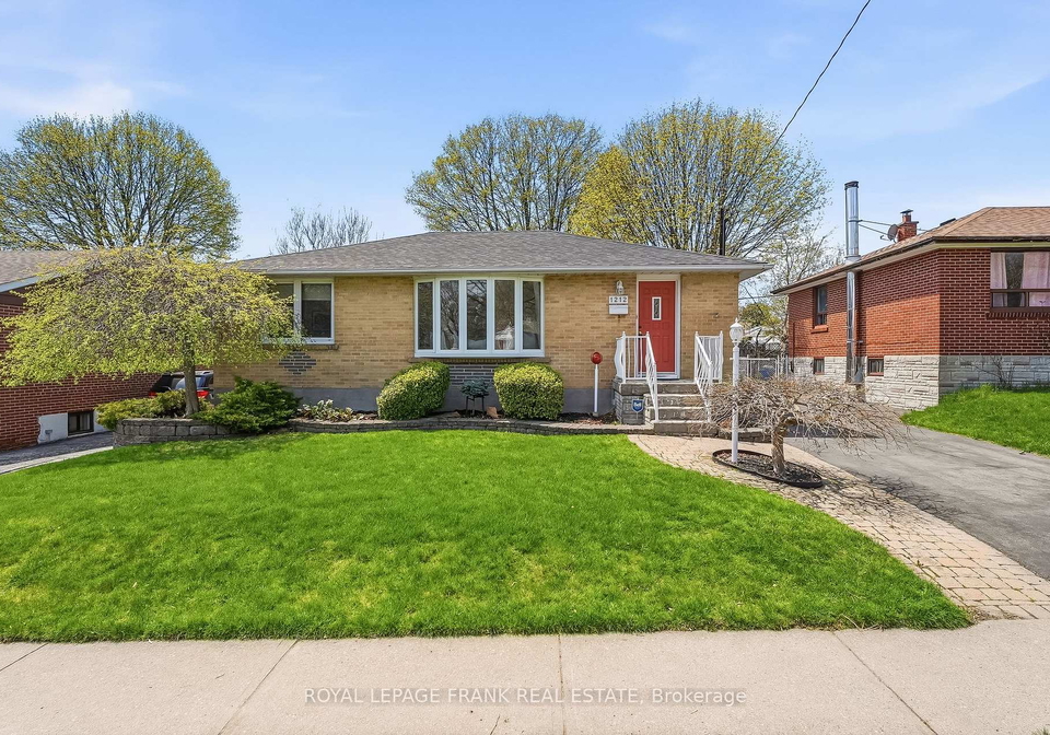 1212-valley-drive-oshawa-ontario-e13207356
