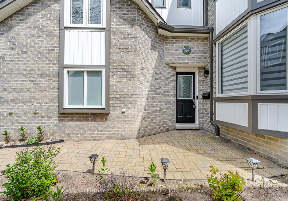 923-redbird-crescent-pickering-ontario-e13207662