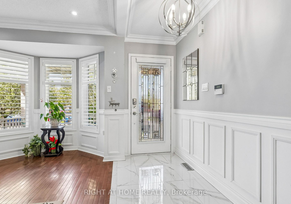 136-harrongate-place-whitby-ontario-e13207866