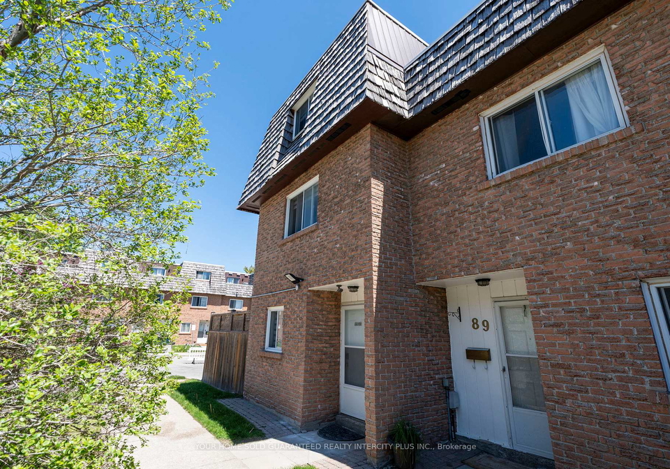 10-rodda-boulevard-scarborough-ontario-e13208020