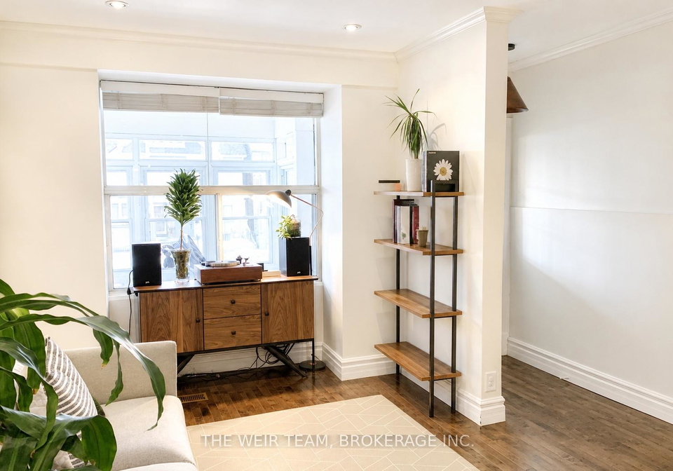 911-woodbine-avenue-toronto-ontario-e13208308