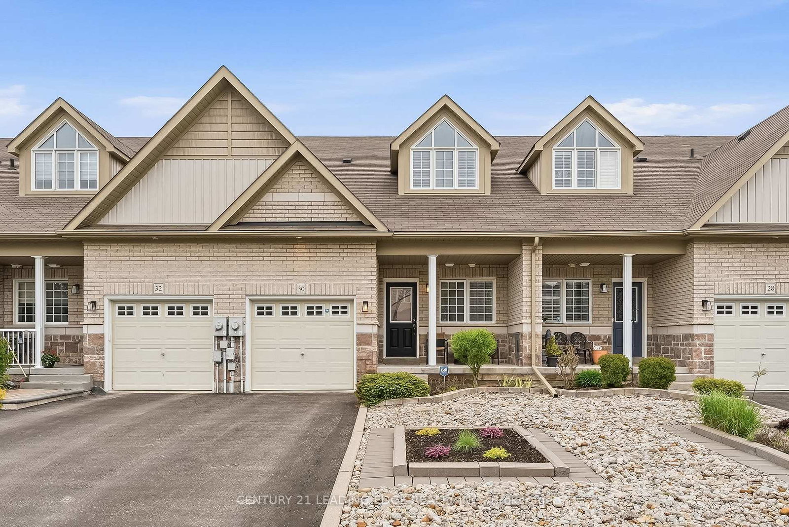 30-page-place-clarington-ontario-e13208514