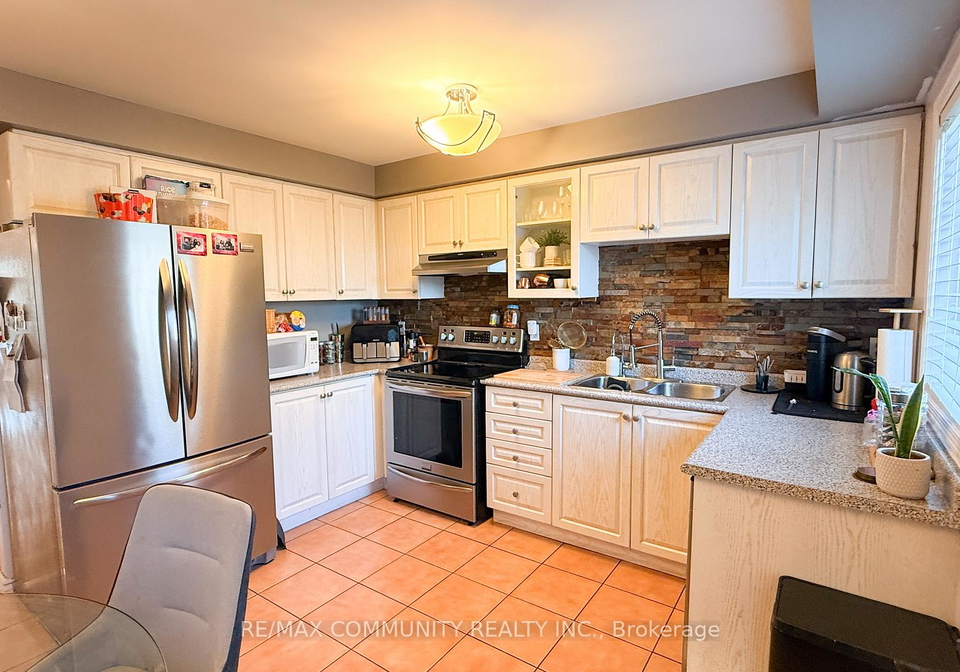 66-mcgonigal-lane-ajax-ontario-e13209456