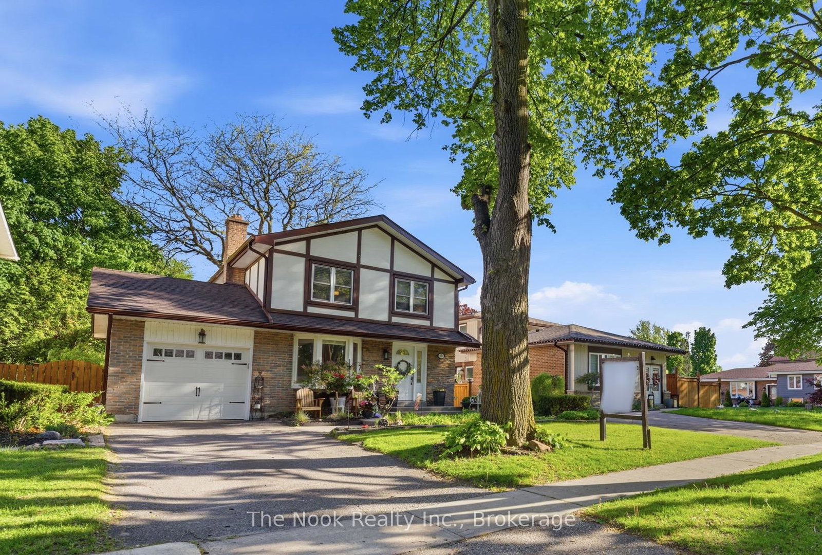 35-michael-boulevard-whitby-ontario-e13209606