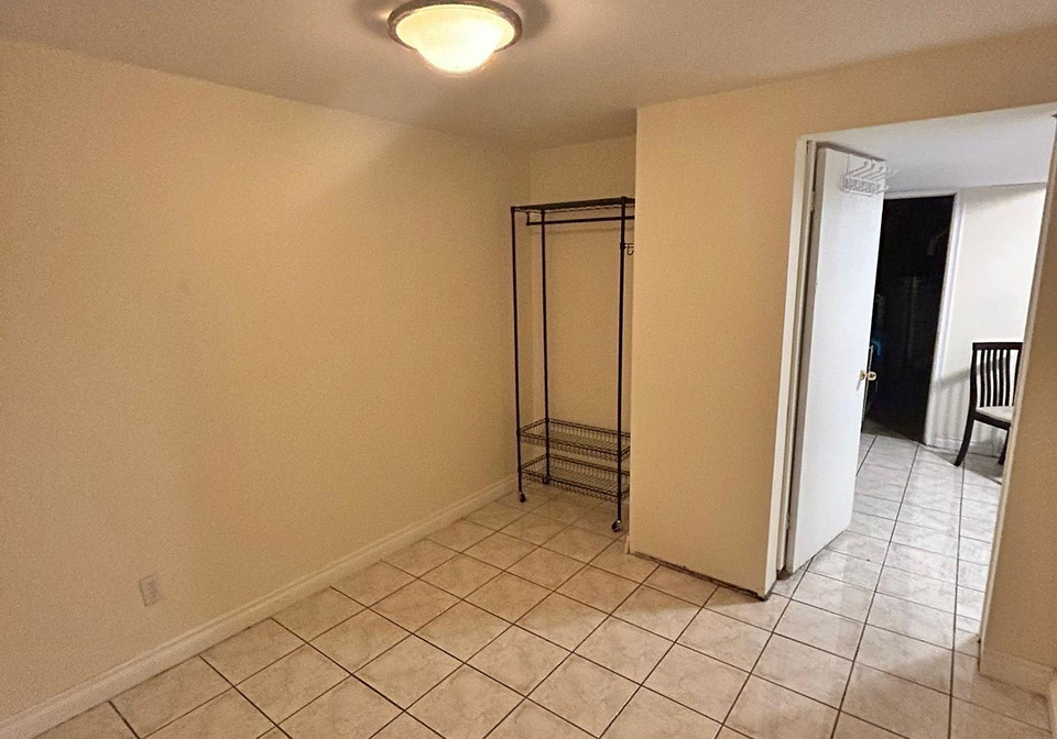 200-phyllis-avenue-scarborough-ontario-e13209670