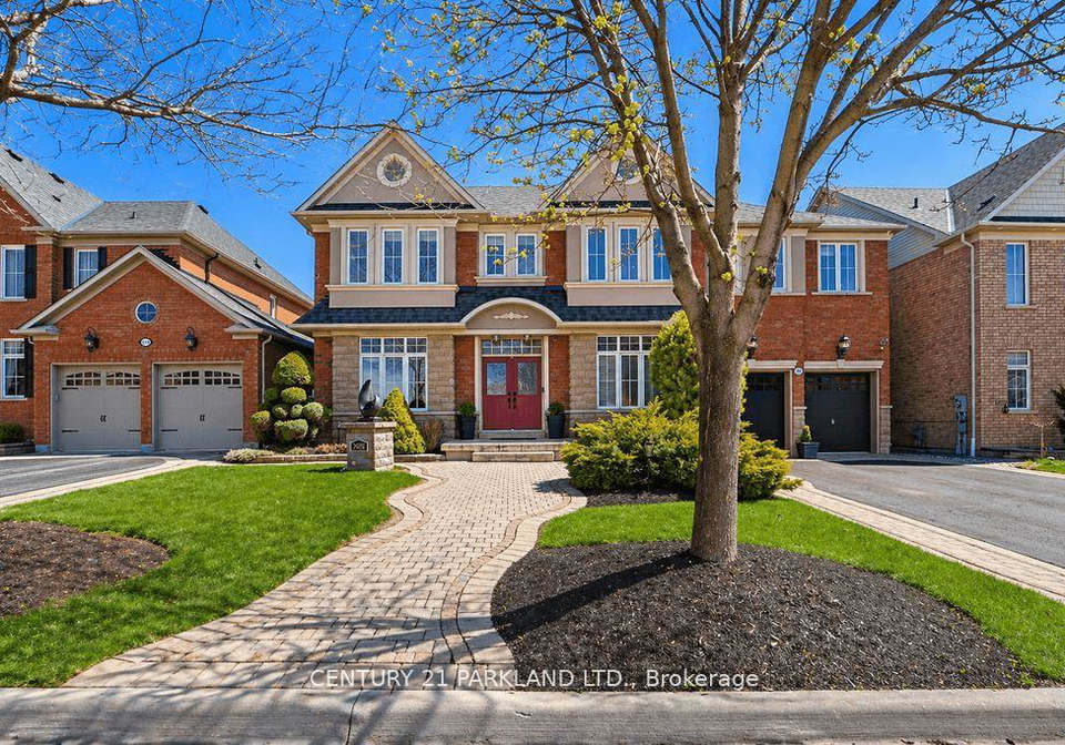 2020-solar-place-oshawa-ontario-e13210184