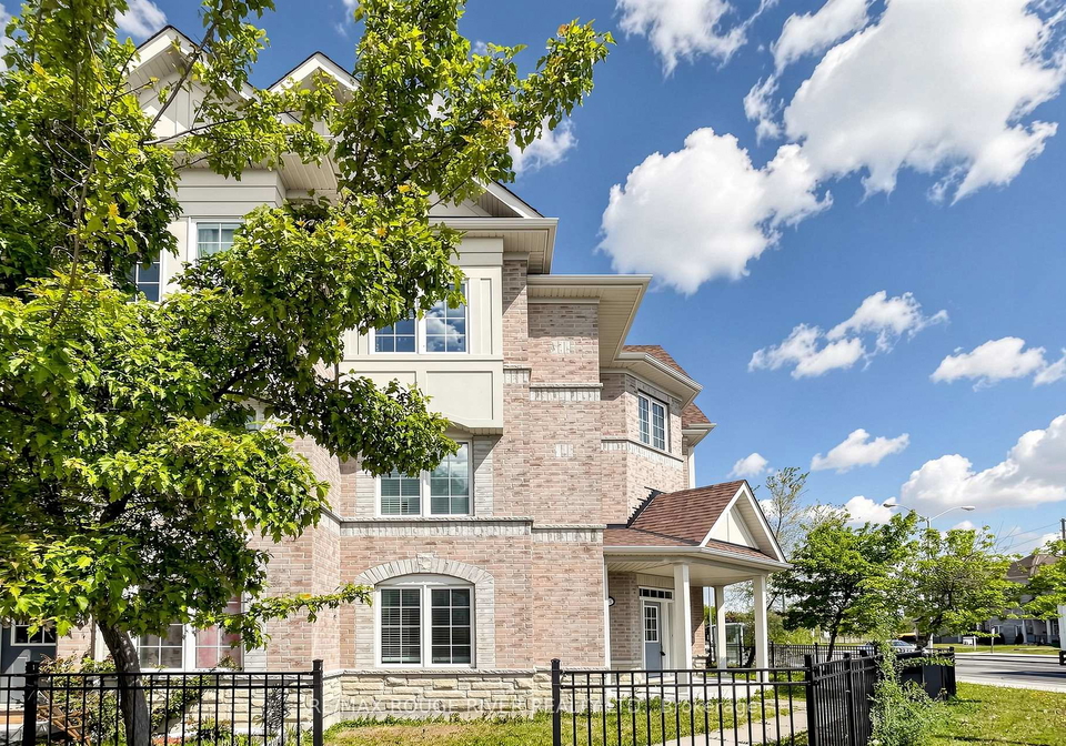3644c-st-clair-avenue-e-scarborough-ontario-e13210282