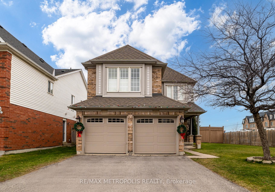 33-tweedie-crescent-whitby-ontario-e13210874