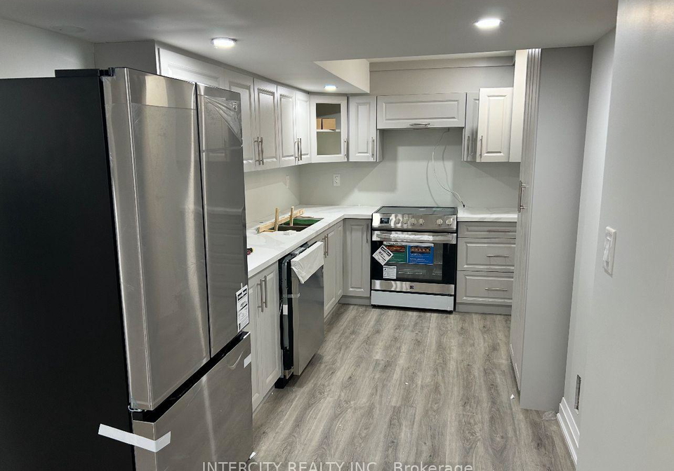 299-fleetwood-drive-oshawa-ontario-e13211116