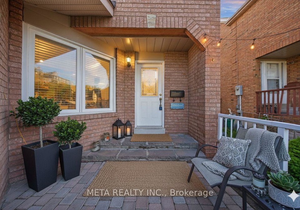 12-heaver-drive-whitby-ontario-e13211152