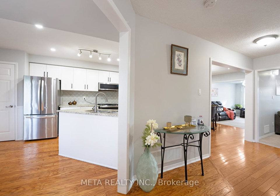 12-heaver-drive-whitby-ontario-e13211152