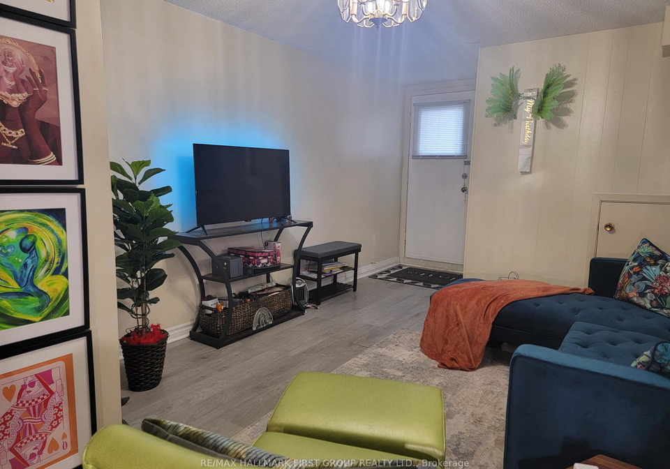 1903-rosefield-road-pickering-ontario-e13211806