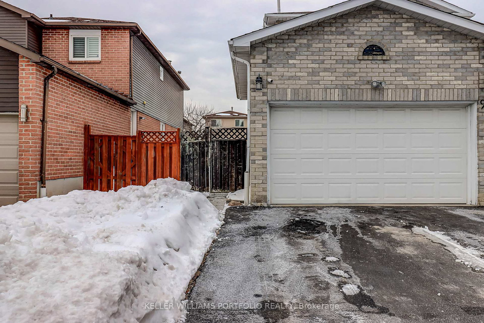 97-dobson-drive-ajax-ontario-e13212058
