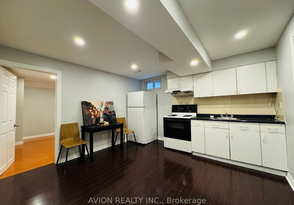 15-saintsbury-square-scarborough-ontario-e13212096
