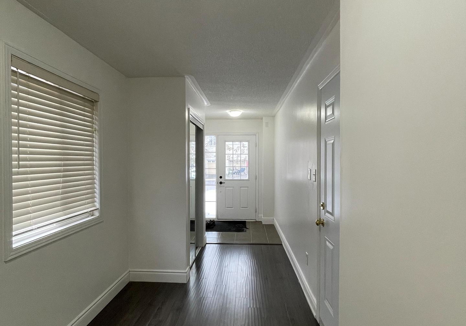 11-etienne-street-scarborough-ontario-e13212198