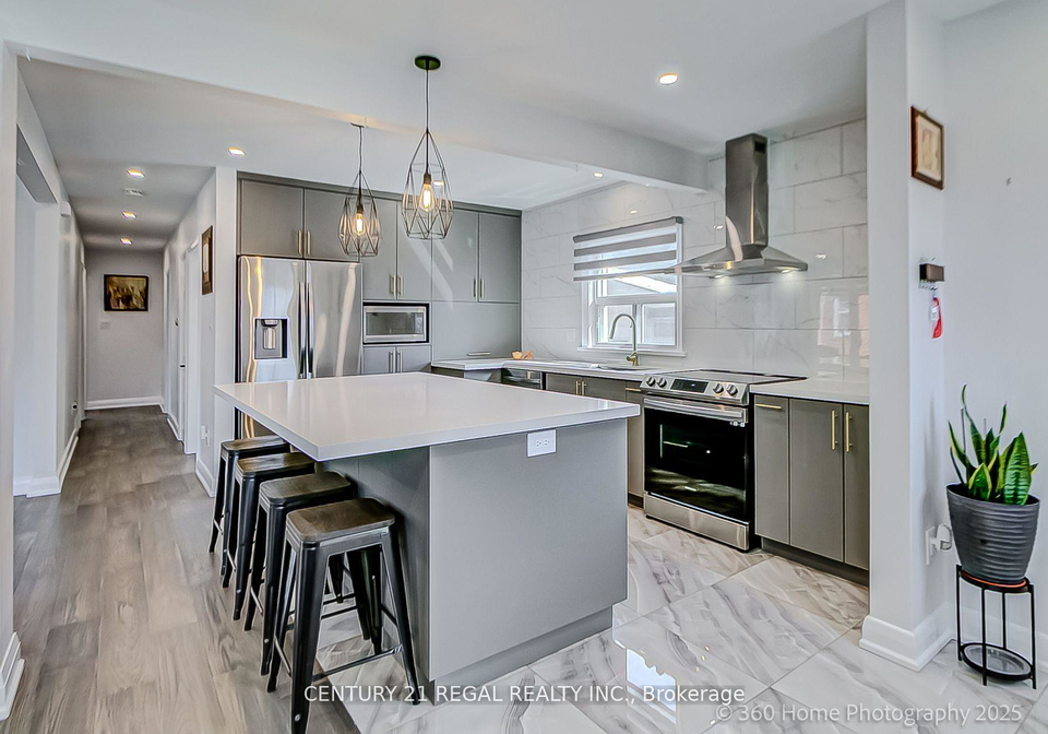 17-electro-road-scarborough-ontario-e13212268