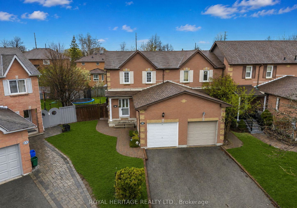 35-hughes-crescent-ajax-ontario-e13212348