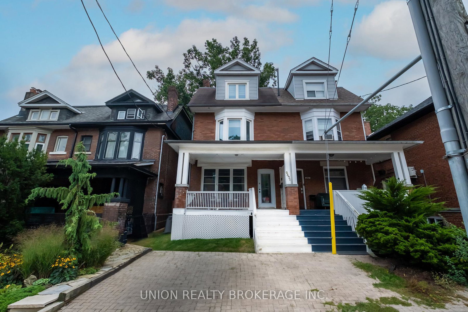 2471-queen-street-e-toronto-ontario-e13213108