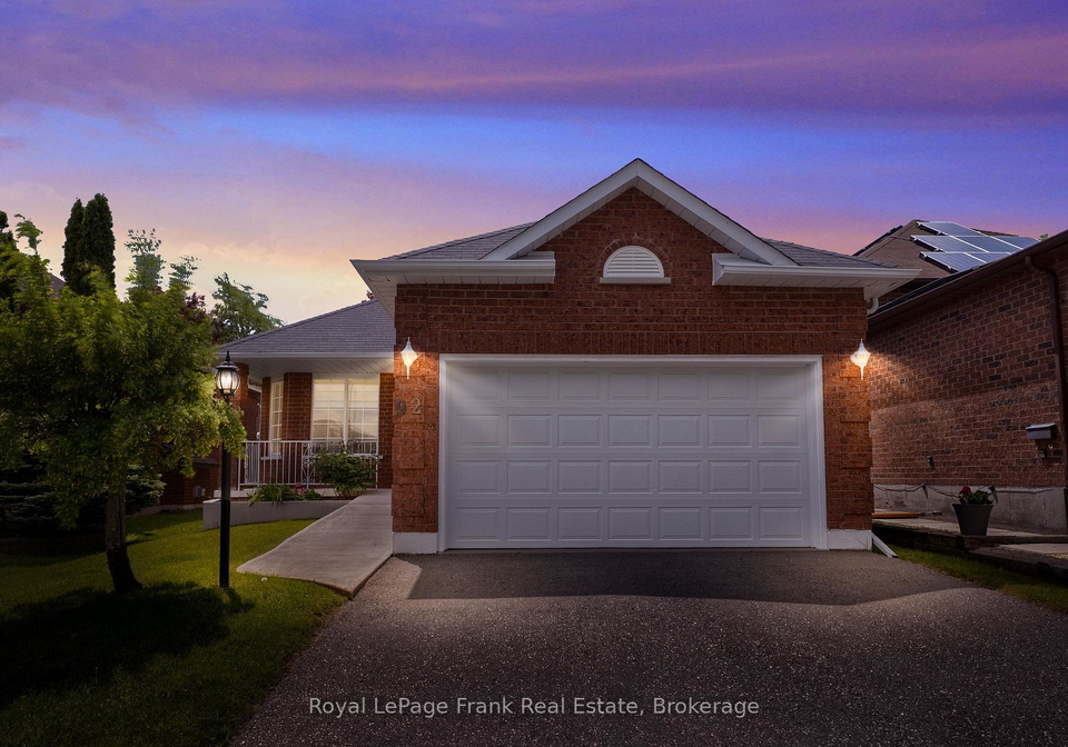 92-west-side-drive-clarington-ontario-e13213306