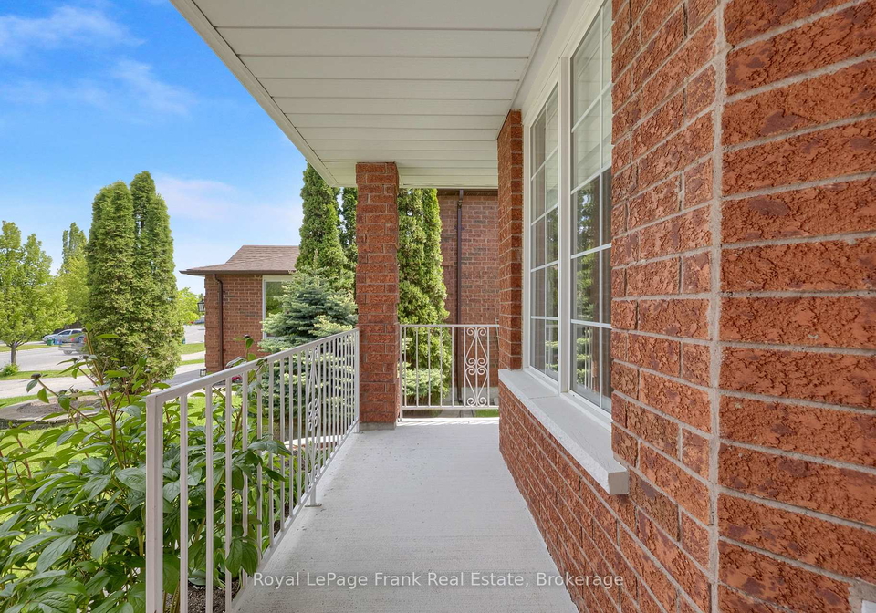 92-west-side-drive-clarington-ontario-e13213306