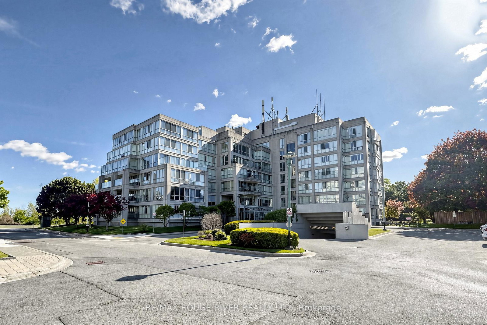 70-cumberland-lane-ajax-ontario-e13213646