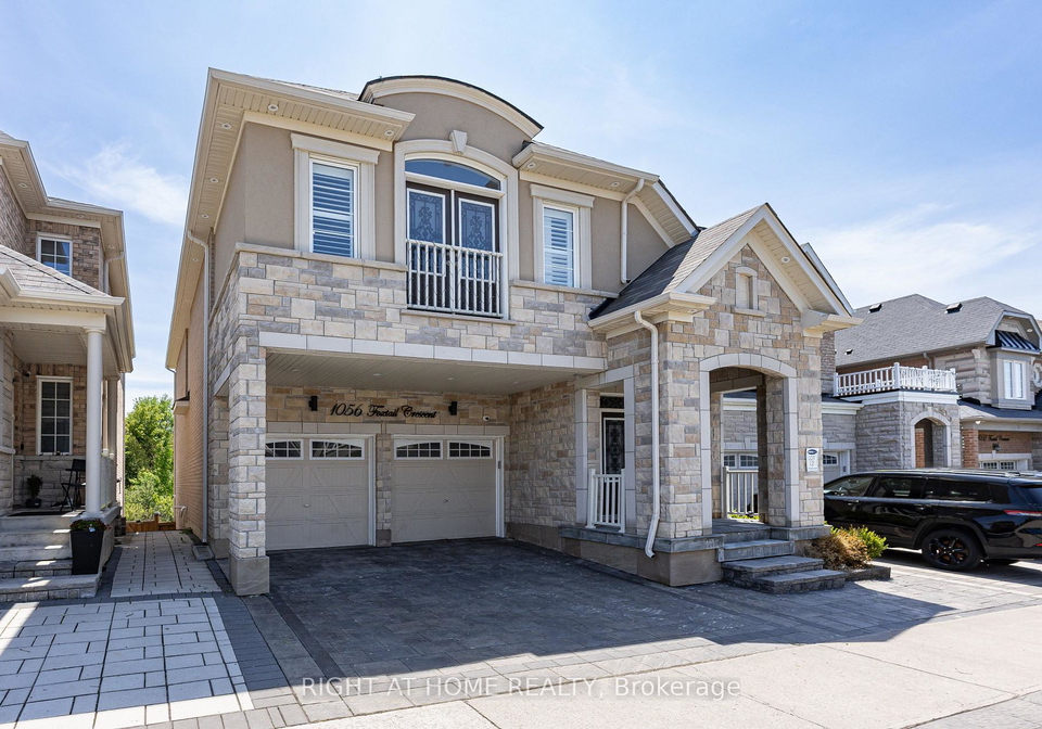 1056-foxtail-crescent-pickering-ontario-e13213846