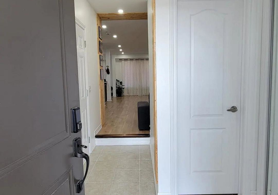 2452-steeplechase-street-oshawa-ontario-e13214720