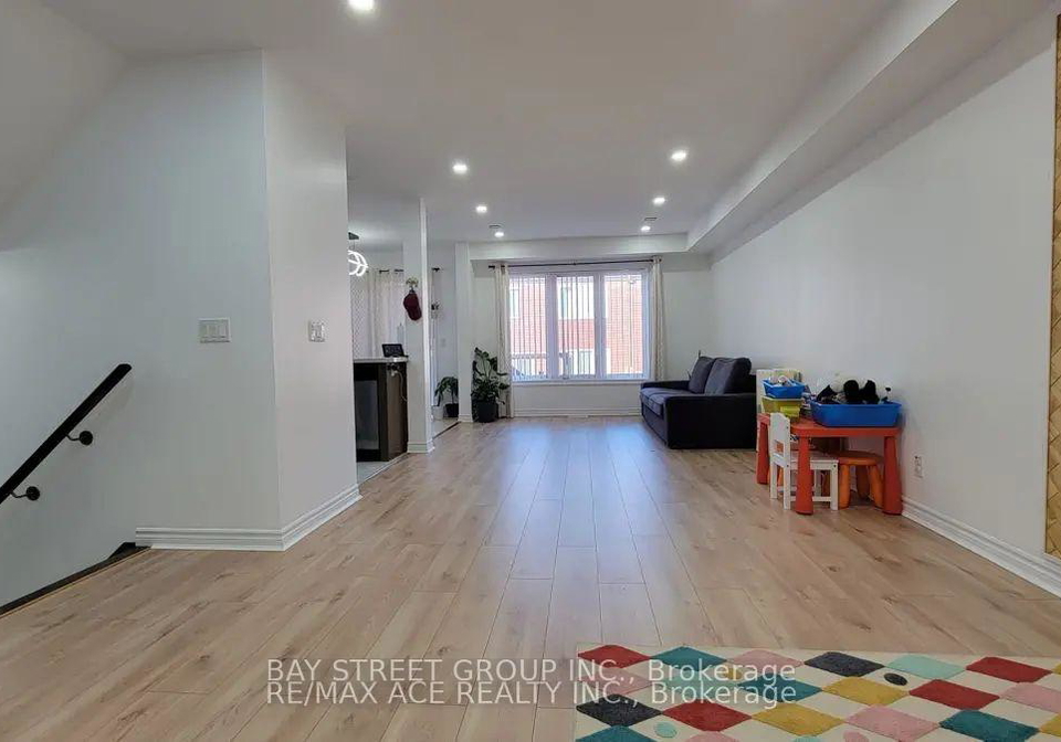 2452-steeplechase-street-oshawa-ontario-e13214720