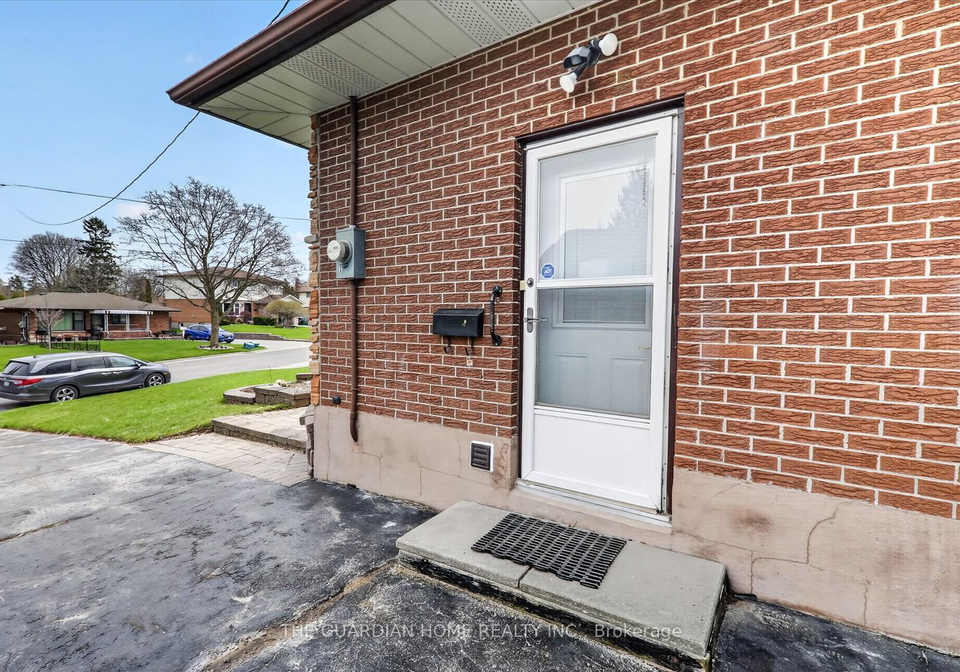 64-gatineau-street-oshawa-ontario-e13214728