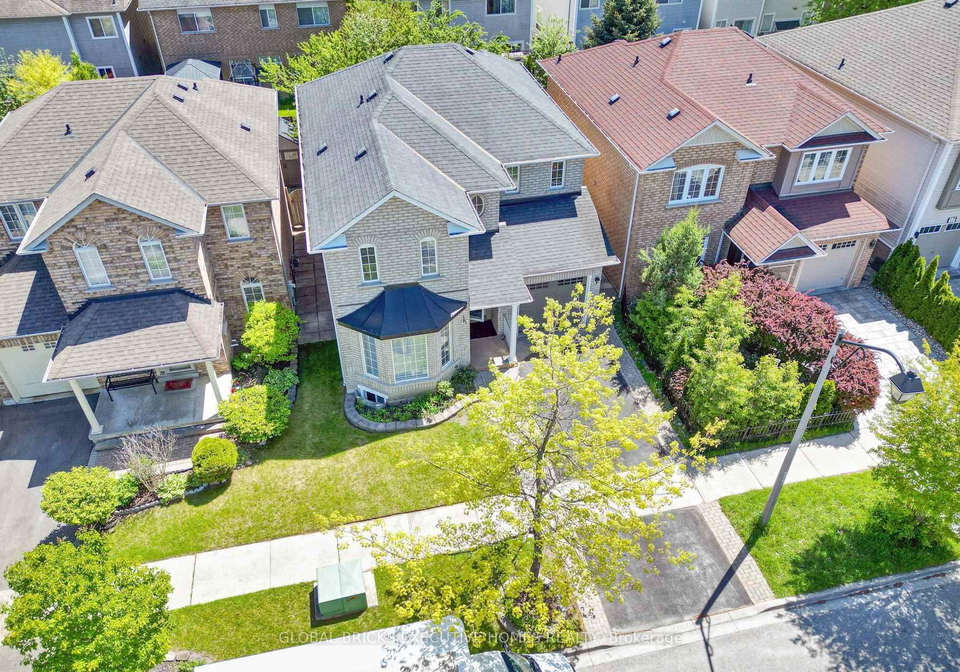 13-howling-crescent-ajax-ontario-e13214804