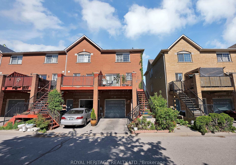 2758-eglinton-avenue-e-scarborough-ontario-e13215640