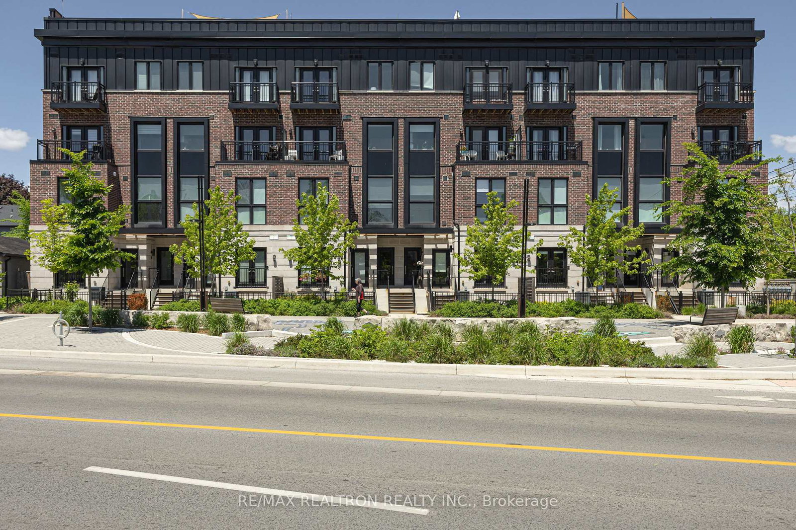 100-coxwell-avenue-toronto-ontario-e13216118