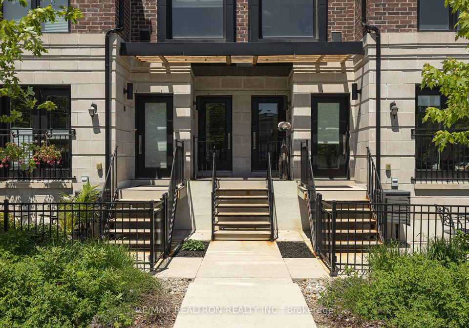 100-coxwell-avenue-toronto-ontario-e13216118