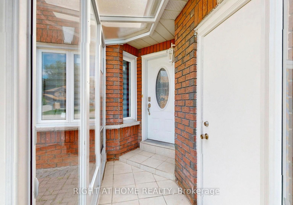 9-hania-terrace-scarborough-ontario-e13216466