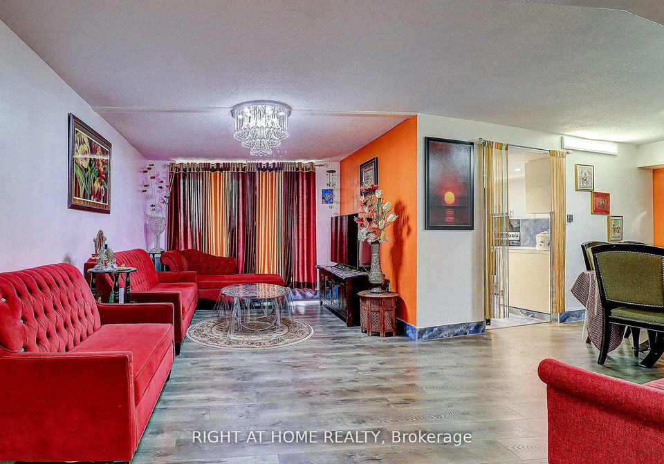 757-victoria-park-avenue-scarborough-ontario-e13216788