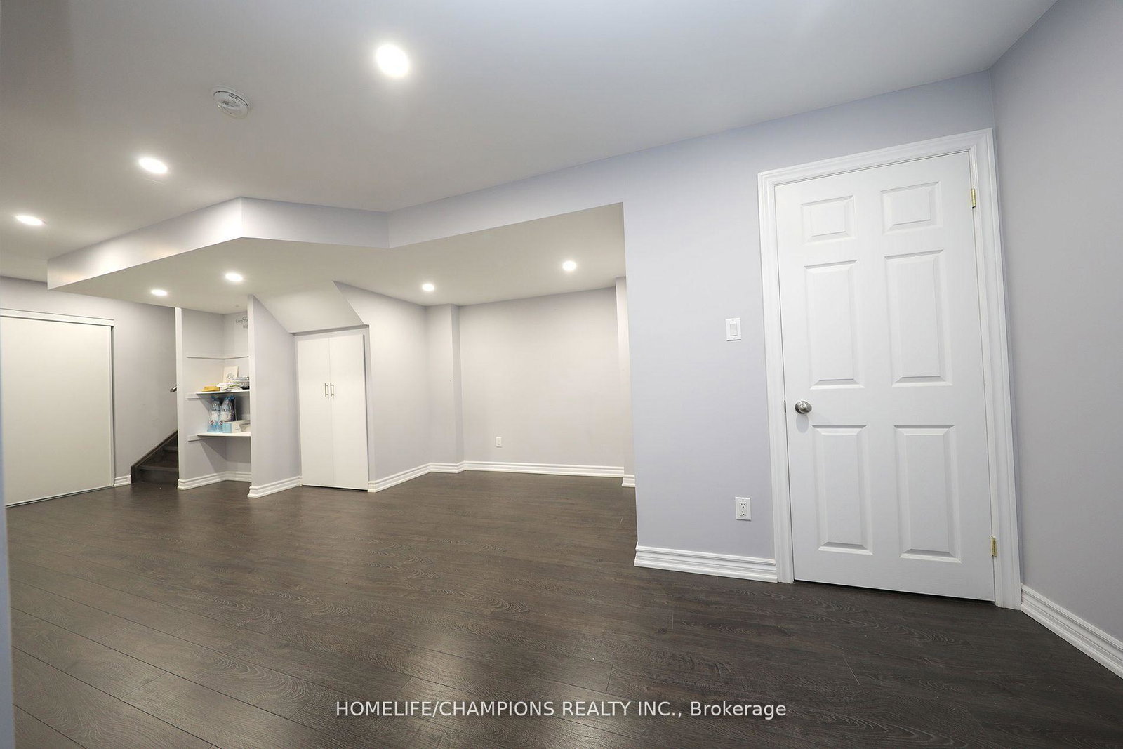 5-bellotti-crescent-ajax-ontario-e13216800