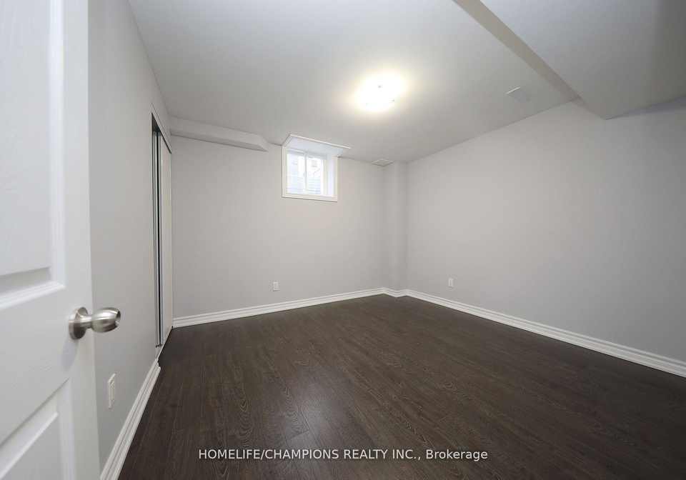 5-bellotti-crescent-ajax-ontario-e13216800