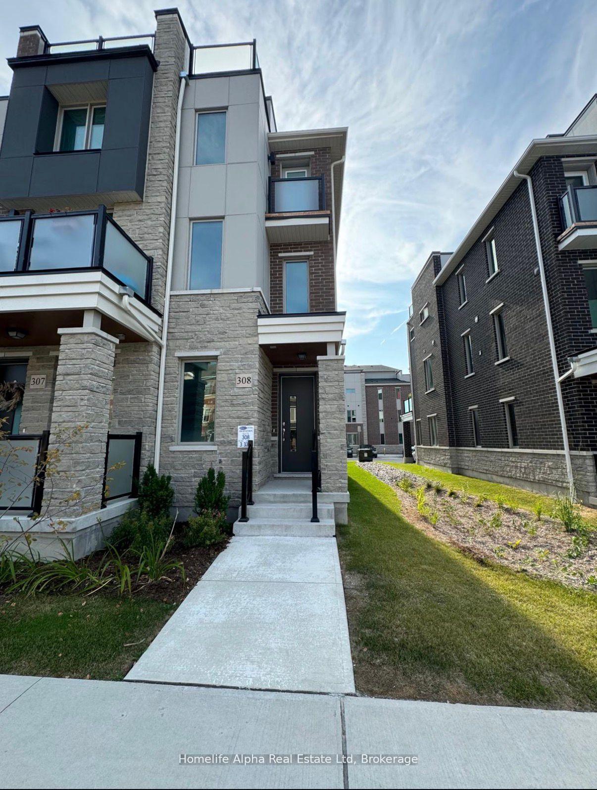 1034-reflection-place-pickering-ontario-e13217016